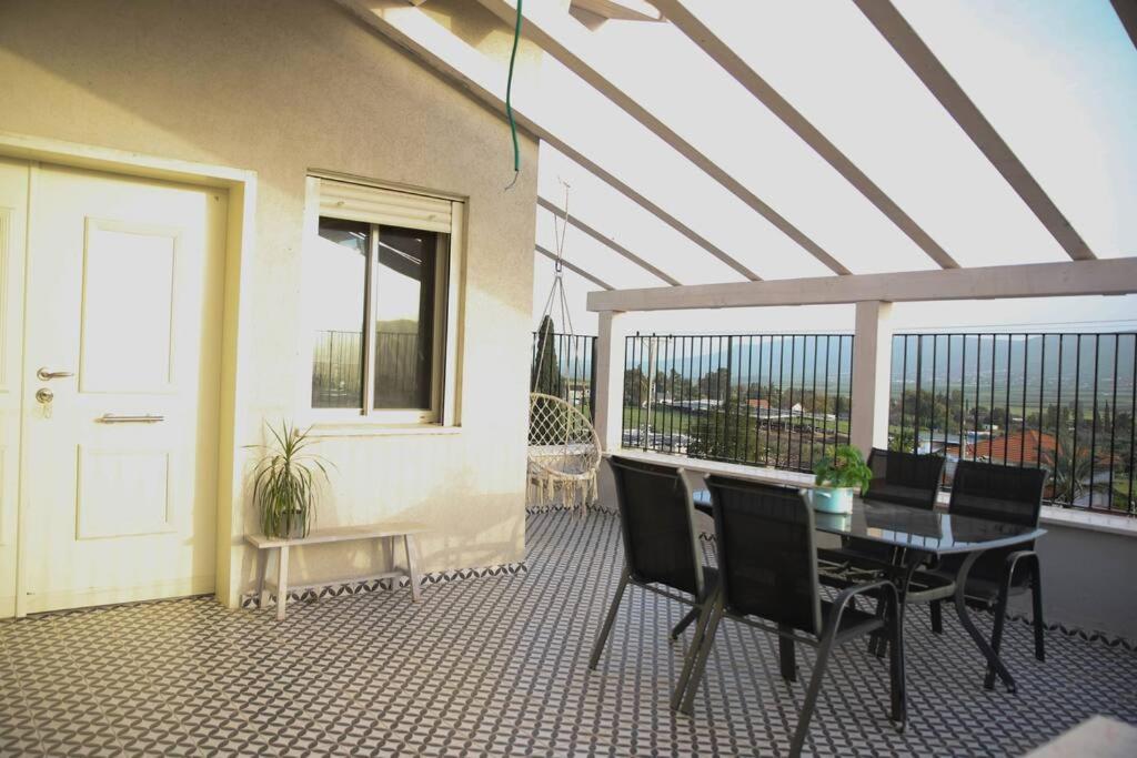 בגג העמק On The Roof Of The Valley HaZor'im ภายนอก รูปภาพ