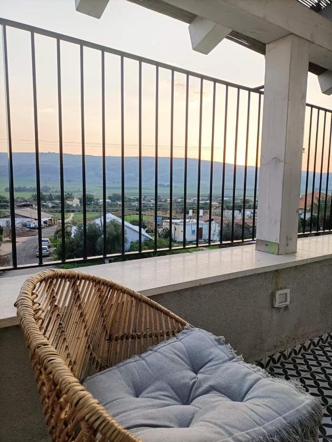 בגג העמק On The Roof Of The Valley HaZor'im ภายนอก รูปภาพ