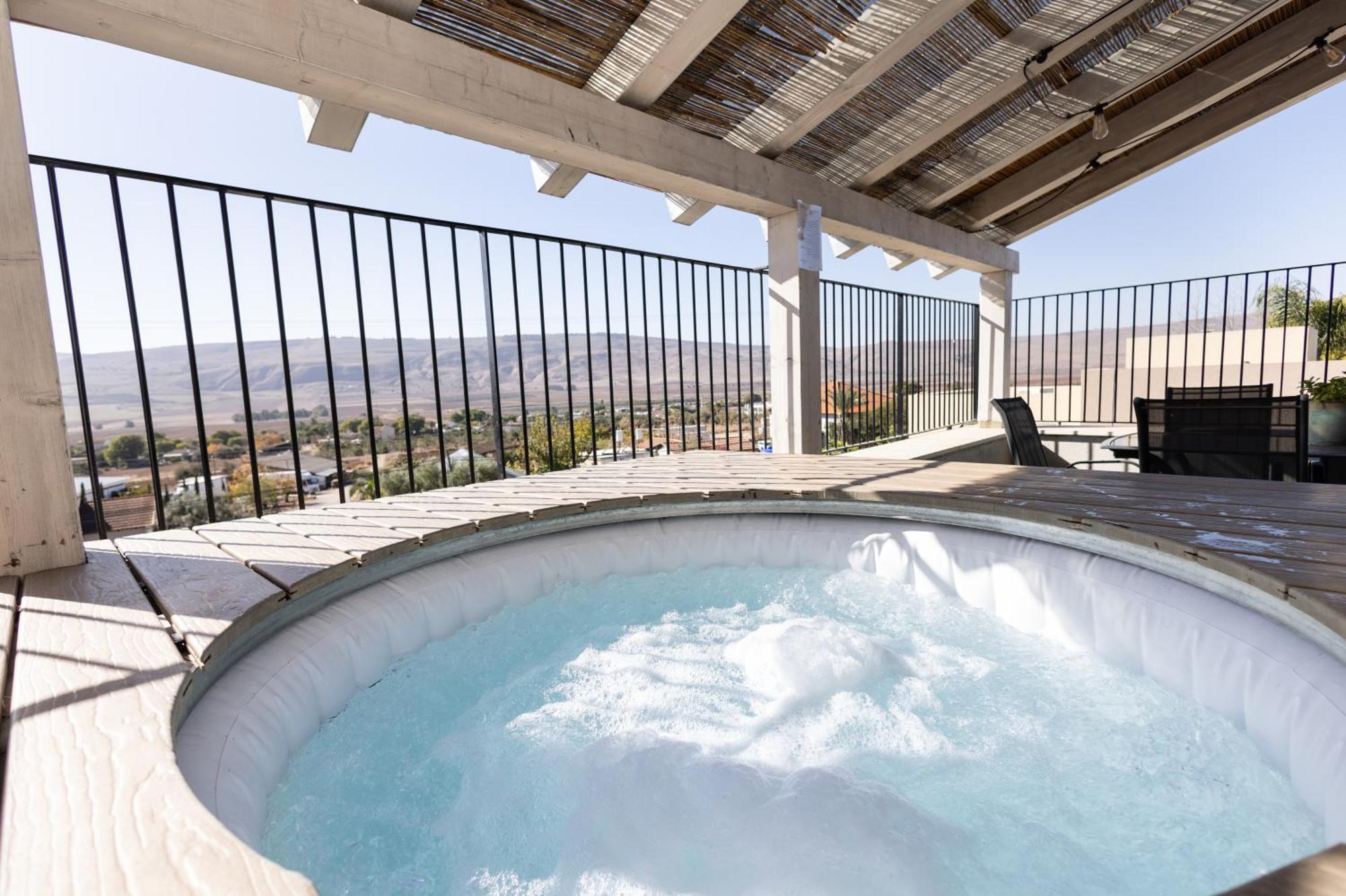 בגג העמק On The Roof Of The Valley HaZor'im ภายนอก รูปภาพ