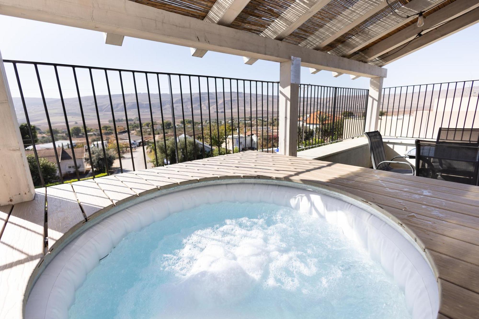 בגג העמק On The Roof Of The Valley HaZor'im ภายนอก รูปภาพ
